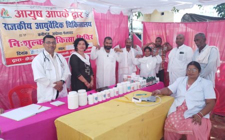 कबीर मेला में लगा नि:शुल्क चिकित्सा शिविर