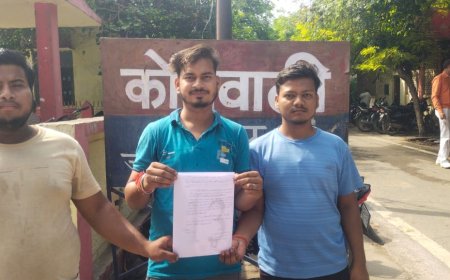 डी जे बाहन चालक के टक्कर मारने पर पुलिस से की शिकायत