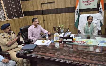 जिलाधिकारी ने  छात्रा काजल अहिरवार को बनाया एक दिन का प्रतीकात्मक जिलाधिकारी