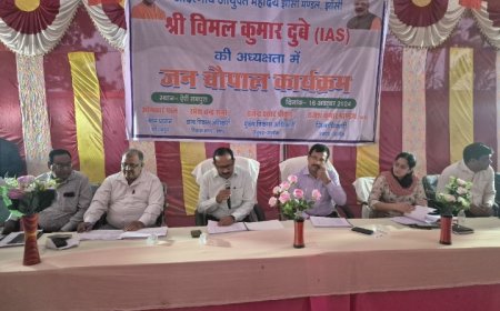 मंडलायुक्त ने ऐरी रामपुरा में जन चौपाल लगाकर समस्याओं का किया समाधान