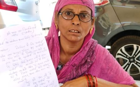 खाली पड़ी आवासीय कालौनी को दिलाये जाने की एस डी एम से की मांग