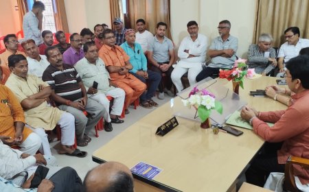 उप जिलाधिकारी ने व्यापारियों संग की बैठक, सुनी समस्याएं