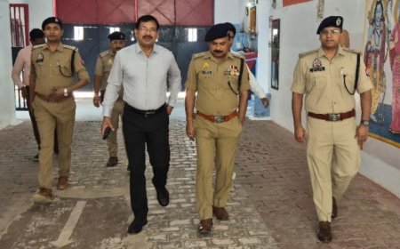 डीएम व एसपी ने संयुक्त रूप से किया जिला कारागार का निरीक्षण