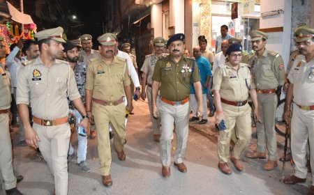 पुलिस अधीक्षक ने पुलिस बल के साथ पैदल मार्च कर सुरक्षा का कराया एहसास