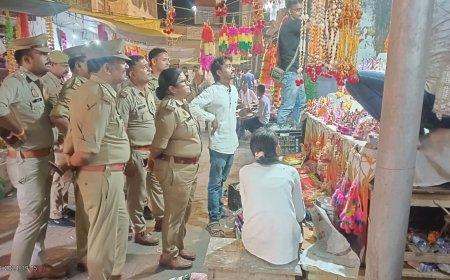 छोटी दीपावली पर मृत्यु के देवता यमराज की हुई पूजा, लक्ष्मी-गणेश की मूर्तियां ले गए लोग