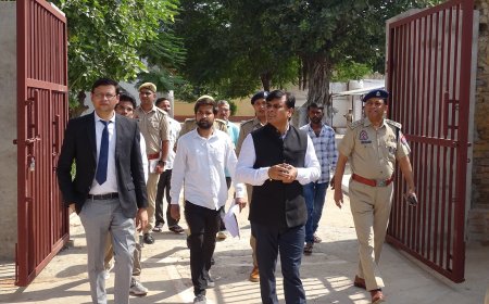 जनपद न्यायाधीश ने जिला कारागार उरई का किया औचक निरीक्षण