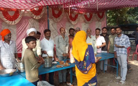 रतनगढ़ माता के भक्तों के लिए ग्राम देवगांव में हुआ भंडारे का आयोजन