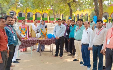 प्रथम प्रधानमंत्री पंडित जवाहरलाल नेहरू का मनाया जन्म दिवस