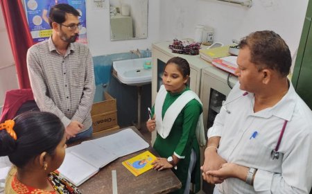 छात्रा रूबी एक दिन की बनीं चिकित्साधीक्षक