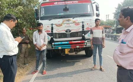 एसडीएम ने बिना प्रपत्र के अवैध बालू भरे ओवरलोड ट्रक को पकड़ कर किया सीज