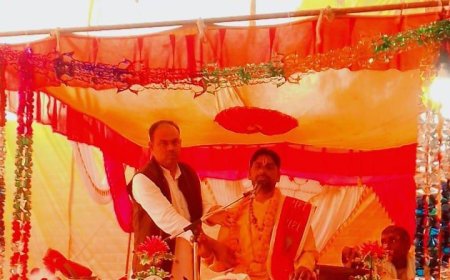 पं. श्री रामकिशोर बघे को जिला पंचायत सदस्य अतर सिंह पाल ने किया सम्मानित