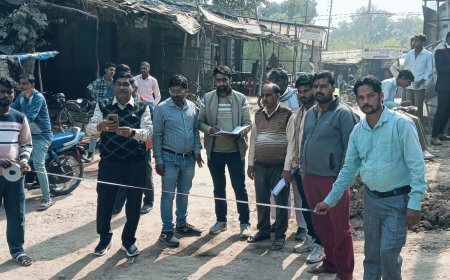 एस डी एम के निर्देशन में नगर क्षेत्र में अतिक्रमण हटाने का कार्य शुरू