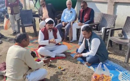 नगर पालिका अध्यक्ष ने पार्क व सी सी रोड का किया भूमि पूजन