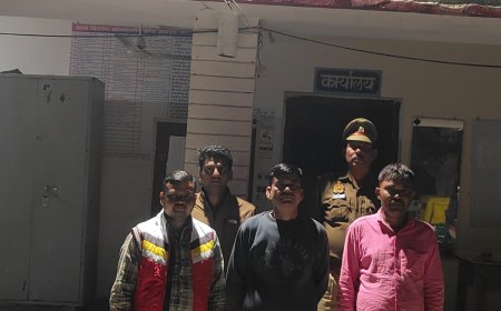 52 परी का नाच नचाते हुए पकड़े गए जुआड़ी