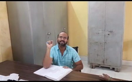 सरकारी अस्पताल में डॉक्टर ही बेच रहा है बाहर की दबाएं