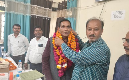 मंडी कर्मचारी वीरेंद्र पटेल को सेवानिवृत्ति पर दी भावभीनी विदाई