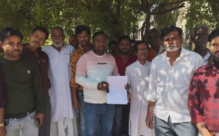 समाज का रखा हुआ रुपया हड़पने का लगाया आरोप