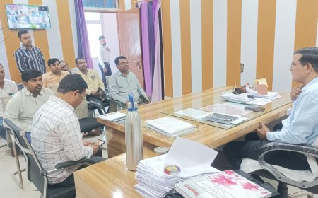 सरकारी गेहूँ क्रय केंद्र प्रभारियों की बैठक में एसडीएम ने दिये निर्देश