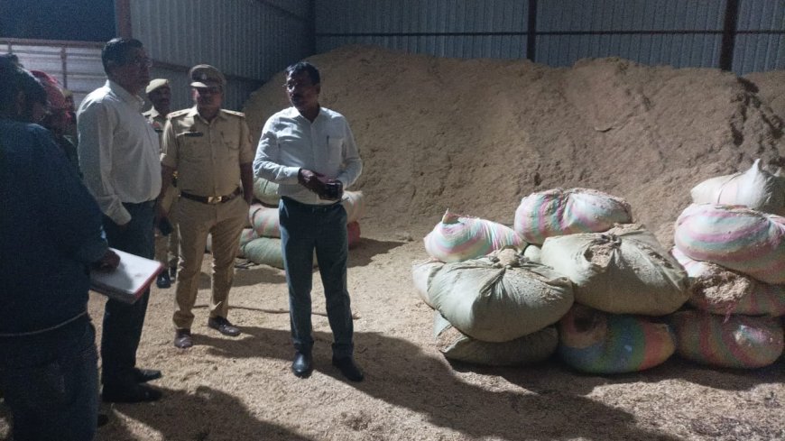 डीएम ने चमारी गौशाला में कमियां देखकर सुधार लाने के दिये निर्देश