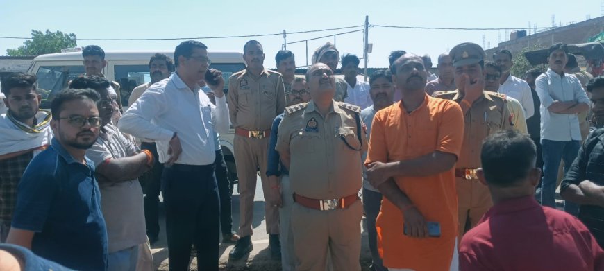 कदौरा बस्ती के अंदर शराब की दुकानों के खिलाफ फूंका विगुल