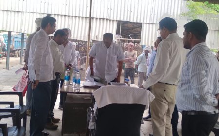 अपर आयुक्त ने गेहूं क्रय केंद्रों का किया औचक निरीक्षण,कम खरीद होने पर जताई नाराजगी