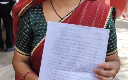 बेसिक शिक्षा बिभाग के अधिकारियों के विरुद्ध एस डी एम से की शिकायत