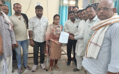 गल्ला व्यापारी समिति ने आतंकी घटना के विरोध में हड़ताल व प्रदर्शन की घोषणा का उपजिलाधिकारी को सौपा ज्ञापन