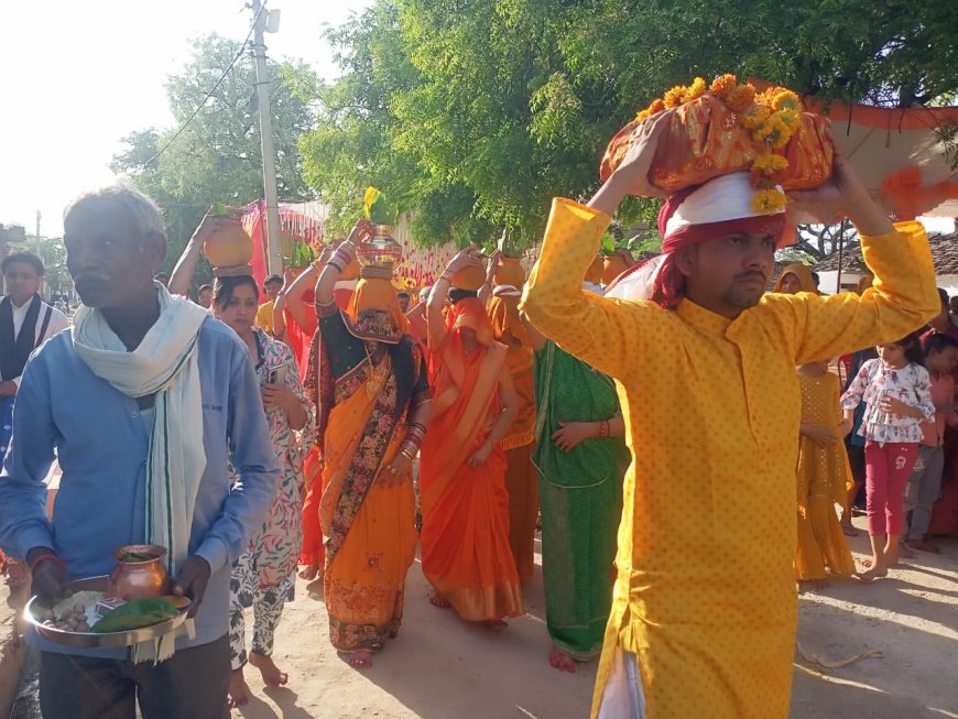 श्री विष्णु महायज्ञ की निकली भव्य कलश शोभा यात्रा