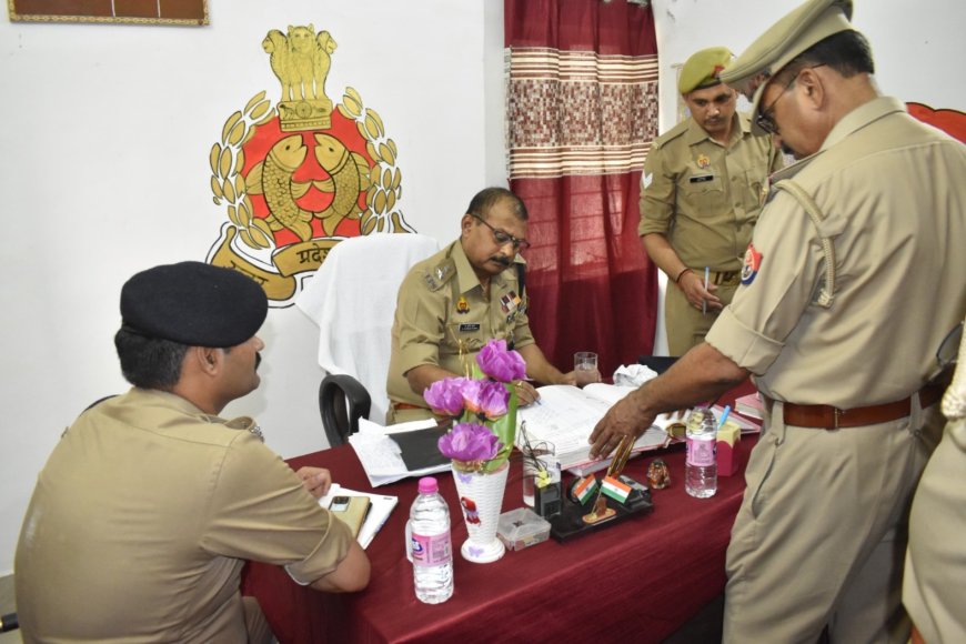 एस पी ने कैलिया थाने का किया वार्षिक निरीक्षण