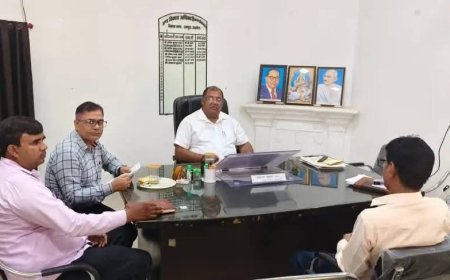 गौशाला के चारे के पैसे को लेकर आपस में भिड़े प्रधान एवं सचिव