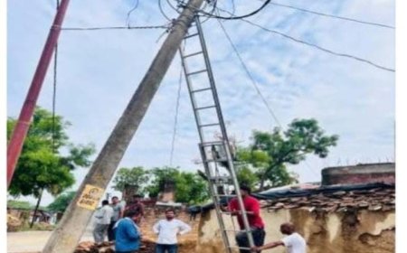 बेमौसम बारिश व तेज आंधी से बिजली आपूर्ति की रात भर रही समस्या