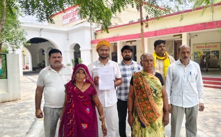 ग्राम कुठौदा के ग्रामीणों ने डीएम को सौपा ज्ञापन