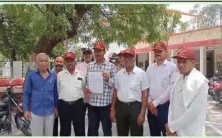 पूर्व सैनिक द्वारा खरीदी गयी जमीन पर दबंग कर रहा निर्माण