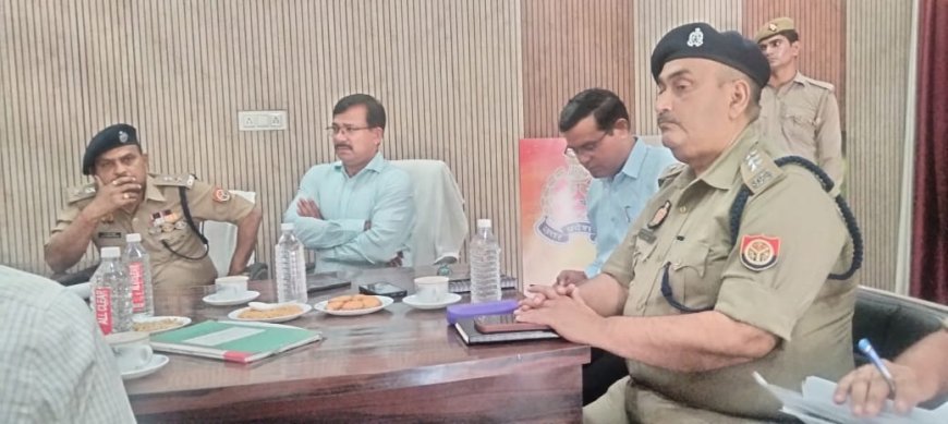 डीएम एसपी की मौजूदगी में आयोजित समाधान दिवस में 11 मामले प्रस्तुत