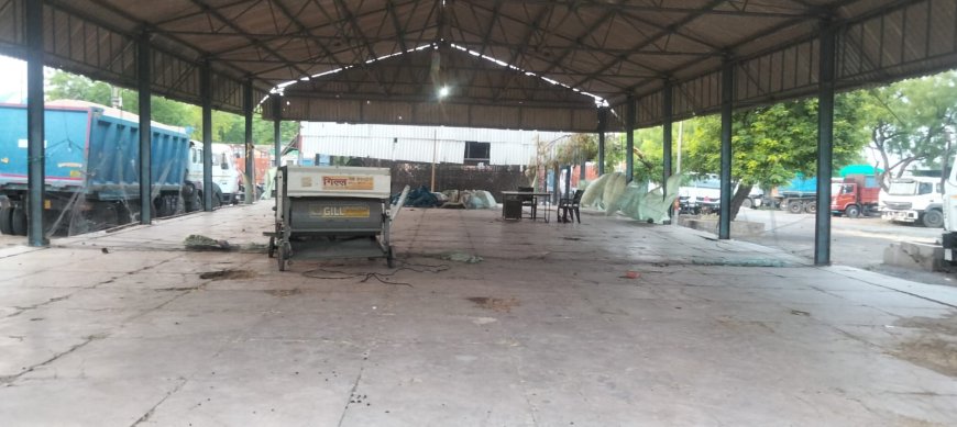 मंडी में गेहूं के दाम में बढ़ोतरी होने से सरकारी क्रय केंद्रों पर पसरा सन्नाटा