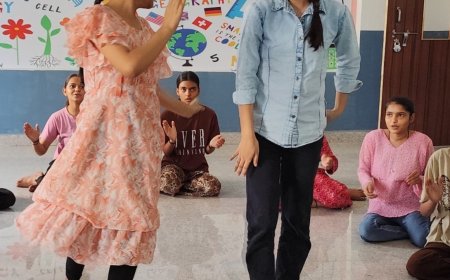 नाटक, गीत और नृत्य के अभ्यास में हर रोज़ नए रंग भर रहे इप्टा रंगकर्मी