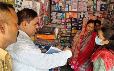 साप्ताहिक बंदी का उल्लंघन करते एक दुकानदार का हुआ चालान, चार को मिला नोटिस