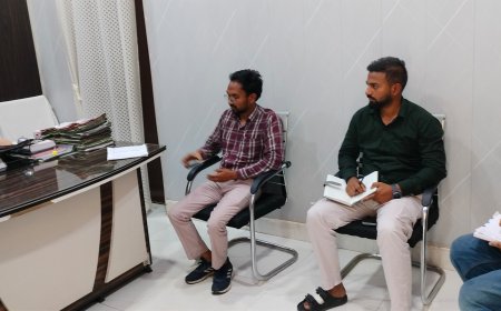 बरसात के पूर्व ही बिधुत व्यबस्था सुदृण रखने के लिए एस डी एम ने बैठक कर दिए निर्देश