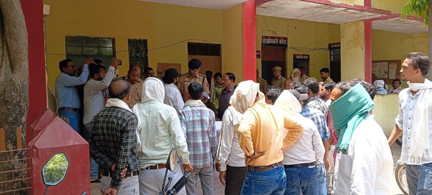 तप जप संस्था ने निबेशकों एवं एजेंटों के साथ एस डी एम को सौंपा ज्ञापन