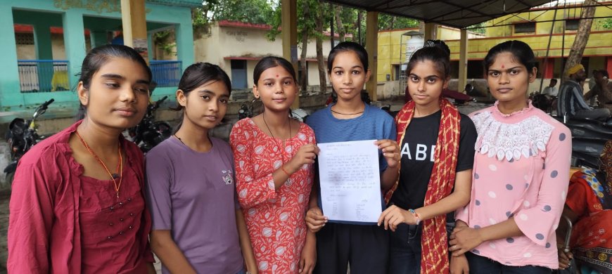 बालिकाओं की शिक्षा में रोड़ा बन रही सड़क एस डी एम से बनबाये जाने को दिया पत्र