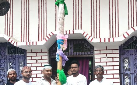 इमाम हुसैन की याद में निकाली गई छडे