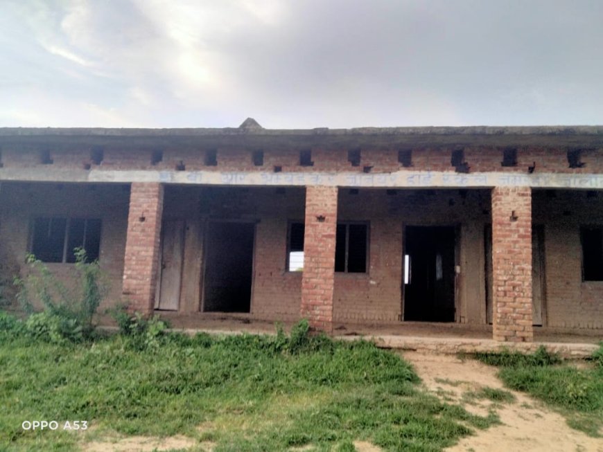 नौ वर्षो से बन्द चल रहे विद्यालय के एक अध्यापक द्वारा फर्जी टीसी जारी करने का मामला आया प्रकाश में