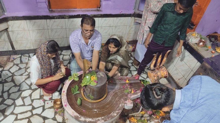 श्रावण मास के तीसरे सोमवार पर बम बम के उदघोष से गूंजे शिवालय