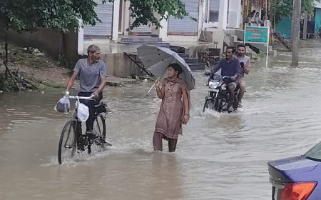 लगातार हो रही बारिश से नगर व क्षेत्र के बिगड़े हालात