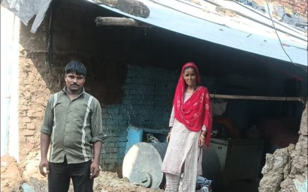 लगातार हो रही बारिश से कच्चे आशियाने हो रहे धराशाही