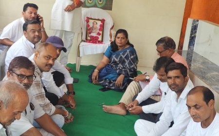 पूर्व प्रधानमंत्री राजीव गांधी की 81वीं जयंती पर कांग्रेसियों ने दी श्रद्धांजलि