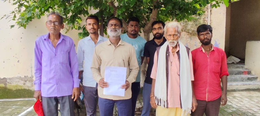 इंटरलाकिंग गुणबत्ता की शिकायत ठेकेदार से करने पर ठेकेदार कर रहा गाली गलौच