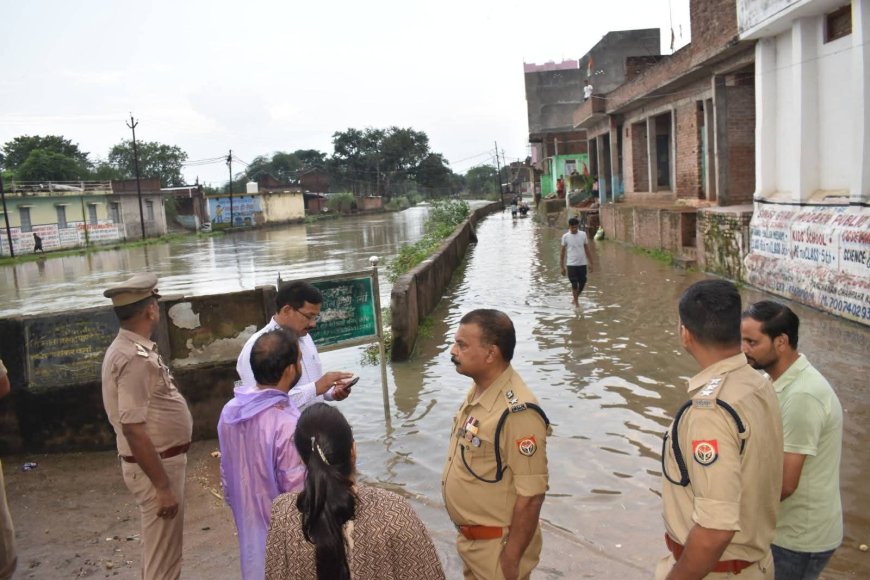 डी एम एवं एसपी ने मलंगा के पास जाकर परखी बाढ़ की हकीकत