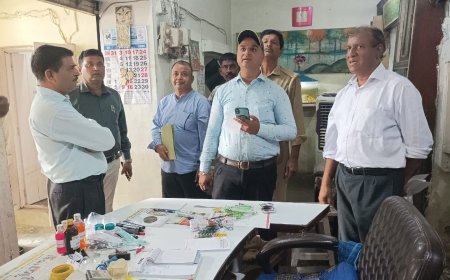 एसडीएम व अधीक्षक को चैंकिंग अभियान में मिले 2 मानक विहीन क्लीनिक