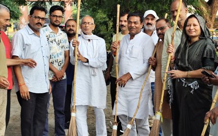 पीएम मोदी के जन्मदिवस पर भाजपाइयों ने चलाया स्वच्छता अभियान